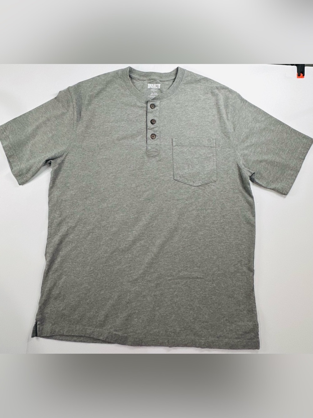 Duluth Trading Co. Longtail T Henley Short Sleeve Pocket T-Shirt Gray L
